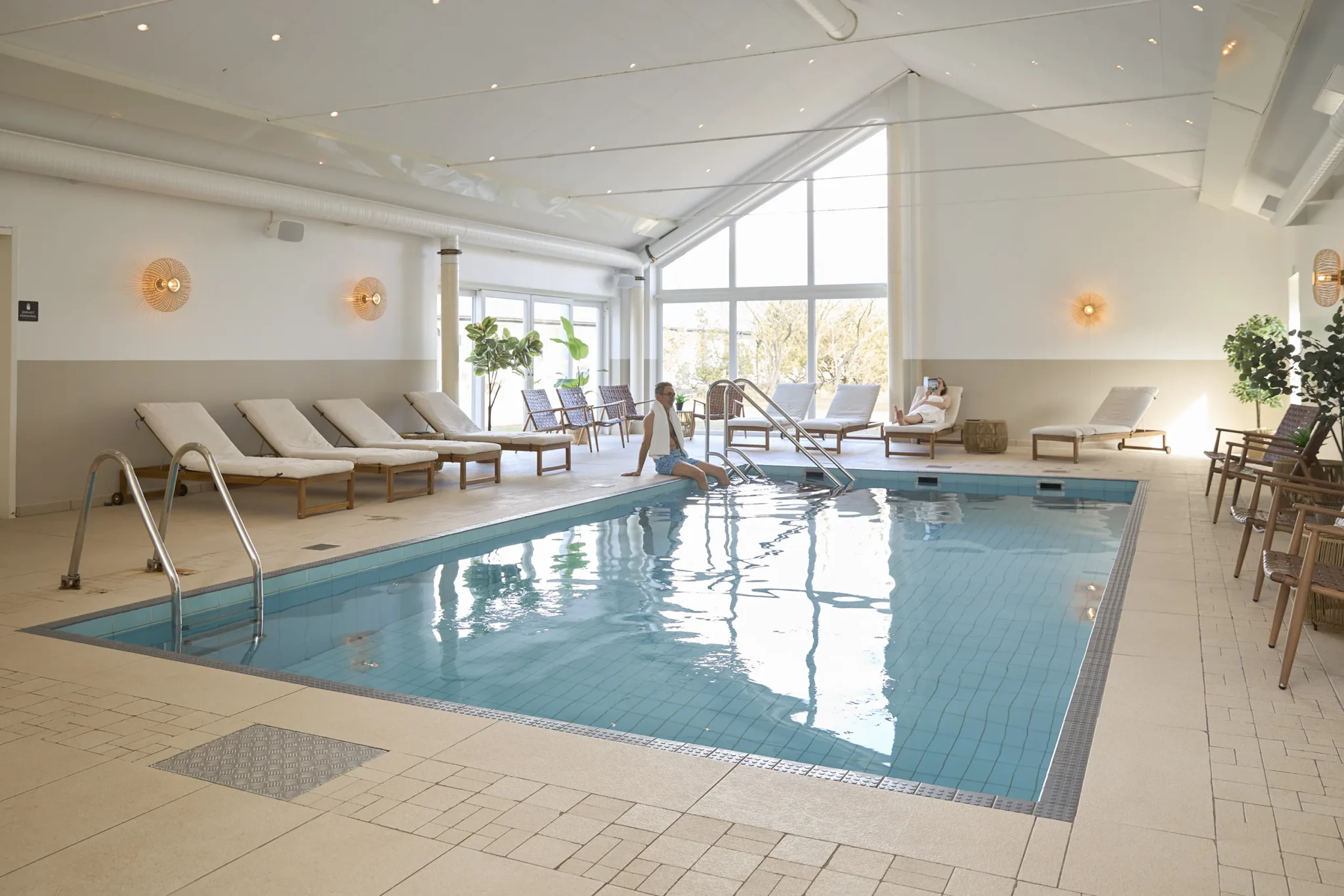 spa avdelning med poll på höllviksnäs optimerad